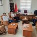 Yönetim Kurulu Başkanımız Cemal Can, genç üyelerimizden VA Gümrükleme Ltd. Şti. sahibi Volkan Avcı ile Kuba Kuyumculuk sahibi Sırat Kuba’yı odamızda ağırladı.