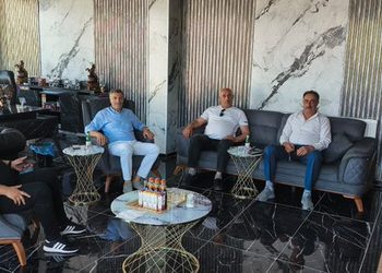 Yönetim Kurulu Başkanımız Cemal Can, üyemiz Kemal Kösen’i iş yerinde ziyaret etti.